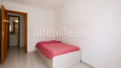 Apartment on Carrer de Miguel Hernández photo 31