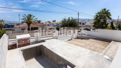 Semi-detached chalet on Calle Cap Roig photo 18