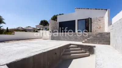 Semi-detached chalet on Calle Cap Roig photo 15