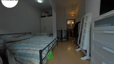 Piso en venta en Escoles, Cementiri Vell (Distrito Vallparadís-Escoles. Terrassa) de 184.000 €