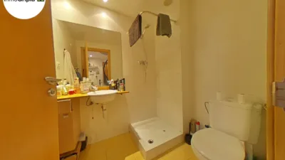 Piso en venta en Escoles, Cementiri Vell (Distrito Vallparadís-Escoles. Terrassa) de 184.000 €
