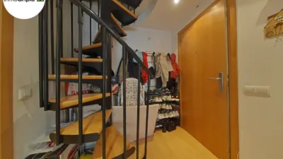 Piso en venta en Escoles, Cementiri Vell (Distrito Vallparadís-Escoles. Terrassa) de 184.000 €