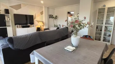 Apartment in Plaça de l'Antic Regne de València photo 6