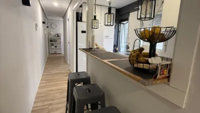 Apartment in Plaça de l'Antic Regne de València photo 9
