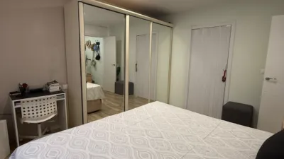 Apartment in Plaça de l'Antic Regne de València photo 22