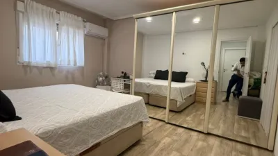 Apartment in Plaça de l'Antic Regne de València photo 33
