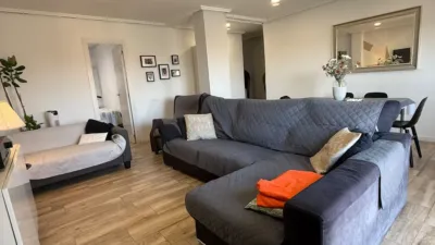 Apartment in Plaça de l'Antic Regne de València photo 2