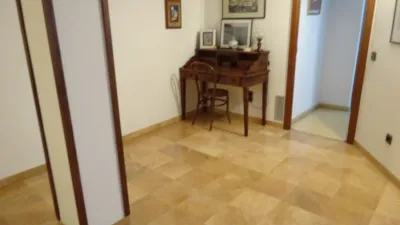 Flat on Calle Pujada Al Castell photo 18