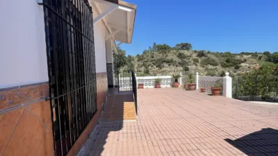 Rustic chalet in Guadalmansa photo 9