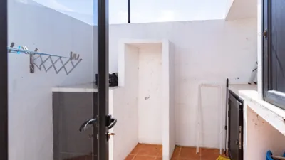 Chalet unifamiliar en venta en Calle de los Papagayos, La Montaña (Teguise) de 595.000 €