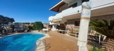Chalet en venta en La Sagrera - Mehr