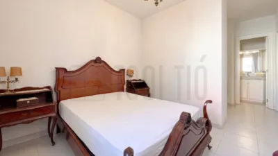 Apartment on Carrer de Bosch i Cardellach photo 9