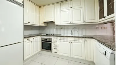 Apartment on Carrer de Bosch i Cardellach photo 12