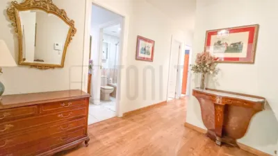 Apartment on Carrer de Bosch i Cardellach photo 8