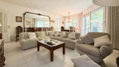 Apartment on Carrer de Bosch i Cardellach photo 19