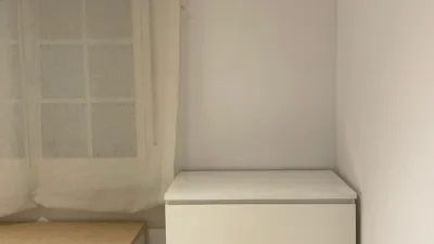 Habitación en alquiler en Calle de Simón Bolívar, Núcleo Urbano (Villanueva de la Cañada) de 600 €<span>/mes</span>