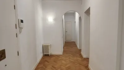 Apartment on Calle del Divino Pastor photo 4