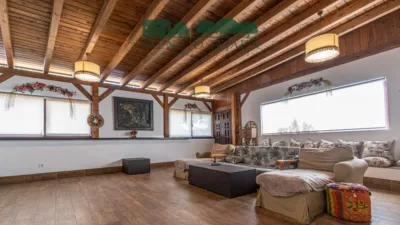 Casa en venta en Calle de los Hermanos Machado, Olivares de 350.000 €