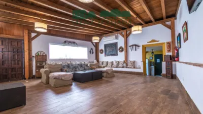 Casa en venta en Calle de los Hermanos Machado, Olivares de 350.000 €
