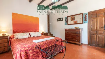 Casa en venta en Calle de los Hermanos Machado, Olivares de 350.000 €