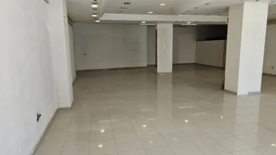 Local comercial en venta en Calle Fonte de Fefiñanes, Cambados de 175.000 €