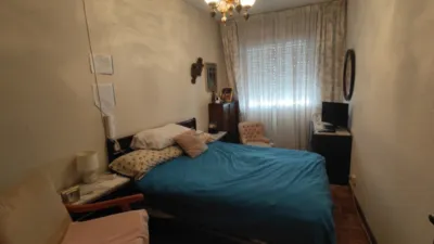 Piso en venta en Calle de la Laguna, 40, cerca de Calle de Casimiro Escudero, Vista Alegre (Distrito Carabanchel. Madrid Capital) de 199.000 €