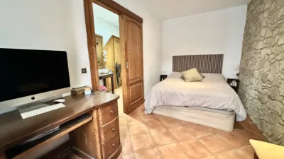 Apartment on Carrer de Pere Quintana photo 13