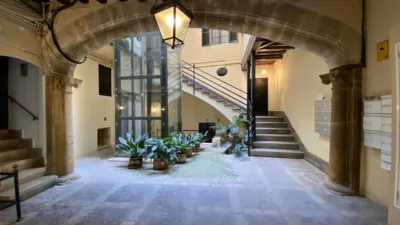 Piso en alquiler en Calle San Bartolome, Cort (Distrito Centre. Palma de Mallorca) de 2.050 €<span>/mes</span>
