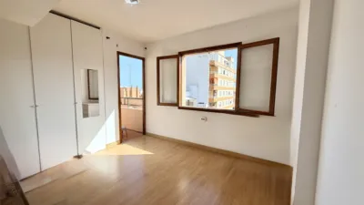 Apartment on Carrer de Colubí photo 17