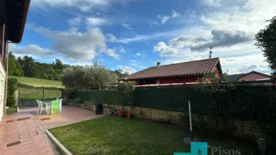 Chalet unifamiliar en alquiler en Calle de San Pedro, 1, Seña (Limpias)