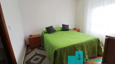 Piso en alquiler en Calle del Padre Ignacio Ellacuria, 115, Carlos V (Laredo) de 3.850 €<span>/mes</span>