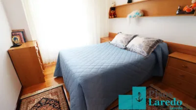 Piso en alquiler en Calle del Padre Ignacio Ellacuria, 115, Carlos V (Laredo) de 3.850 €<span>/mes</span>