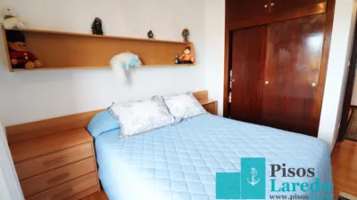 Piso en alquiler en Calle del Padre Ignacio Ellacuria, 115, Carlos V (Laredo) de 3.850 €<span>/mes</span>