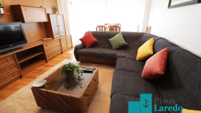 Piso en alquiler en Calle del Padre Ignacio Ellacuria, 115, Carlos V (Laredo) de 3.850 €<span>/mes</span>