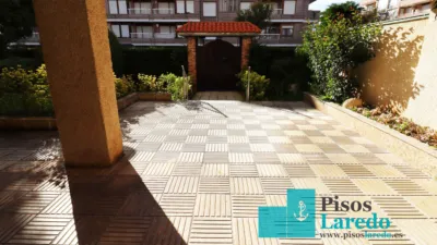 Piso en alquiler en Avenida de Francia, 61, cerca de Calle de la República de Ecuador, Zona Playa (Laredo) de 3.450 €<span>/mes</span>