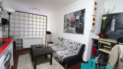 Piso en alquiler en Calle Merenillo, Centro (Laredo) de 600 €<span>/mes</span>
