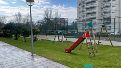 Piso en alquiler en Avenida de Francia, cerca de Avenida de la Victoria, Zona Playa (Laredo) de 2.550 €<span>/mes</span>