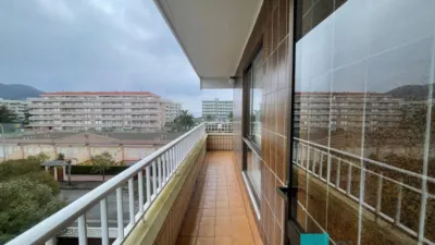 Piso en alquiler en Avenida de Francia, cerca de Avenida de la Victoria, Zona Playa (Laredo) de 2.550 €<span>/mes</span>