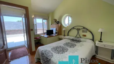 Chalet en venta en Avenida de los Derechos Humanos, 1, Zona Playa (Laredo) de 610.000 €