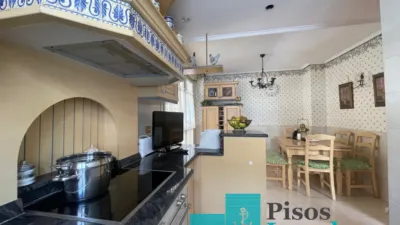 Chalet en venta en Avenida de los Derechos Humanos, 1, Zona Playa (Laredo) de 610.000 €