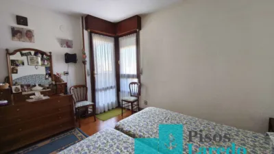 Piso en venta en Avenida de Francia, cerca de Calle de la República de Bolivia, Zona Playa (Laredo) de 490.000 €