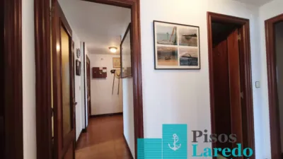 Piso en venta en Avenida de Francia, cerca de Calle de la República de Bolivia, Zona Playa (Laredo) de 490.000 €