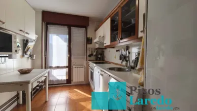 Piso en venta en Avenida de Francia, cerca de Calle de la República de Bolivia, Zona Playa (Laredo) de 490.000 €