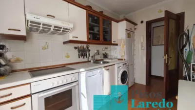 Piso en venta en Avenida de Francia, cerca de Calle de la República de Bolivia, Zona Playa (Laredo) de 490.000 €