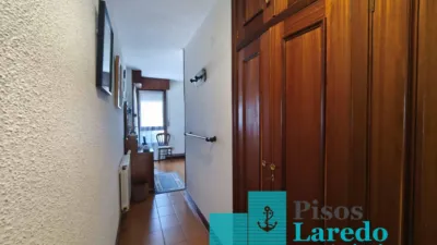 Piso en venta en Avenida de Francia, cerca de Calle de la República de Bolivia, Zona Playa (Laredo) de 490.000 €