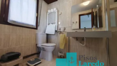 Piso en venta en Avenida de Francia, cerca de Calle de la República de Bolivia, Zona Playa (Laredo) de 490.000 €