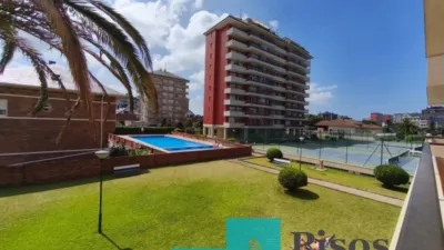 Piso en venta en Avenida de Francia, 80, cerca de Calle de la República de Méjico, El Puntal (Laredo) de 450.000 €