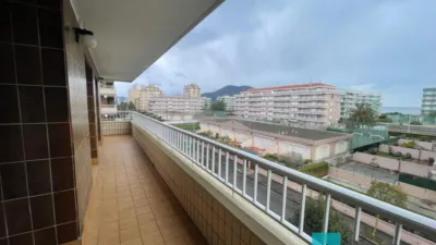 Piso en venta en Avenida de Francia, 55, cerca de Avenida de la Victoria, Zona Playa (Laredo) de 469.000 €