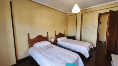 Piso en venta en Avenida de Francia, 55, cerca de Avenida de la Victoria, Zona Playa (Laredo) de 469.000 €