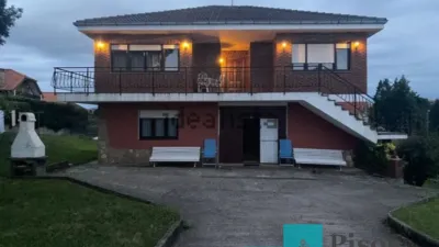 House on Avenida de la Trasmiera, 20 photo 2